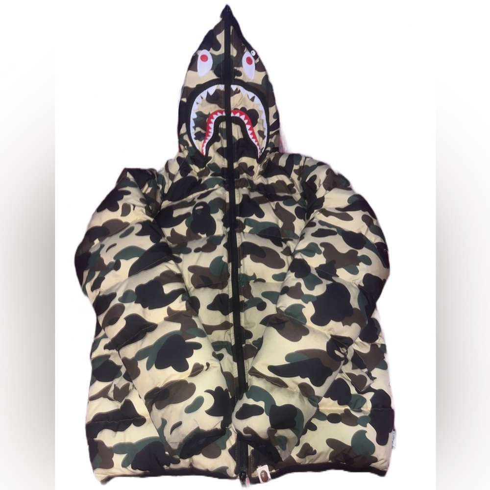 BAPE CAMO PUFFER COAT (WINDSTOPPER)